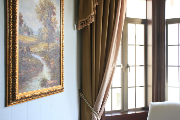 万科佛山天鹅湖地产别墅欧式艺术油画窗帘图片
