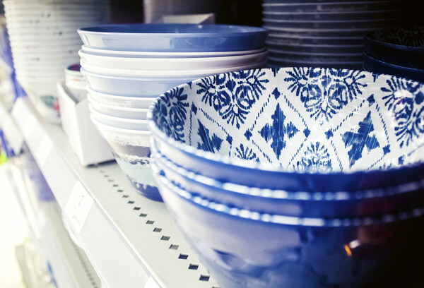 蓝白的陶瓷印花碗
