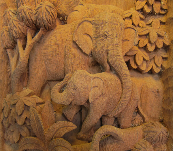 大象浮雕图片