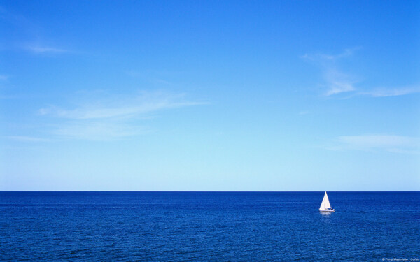 蔚蓝色大海图片