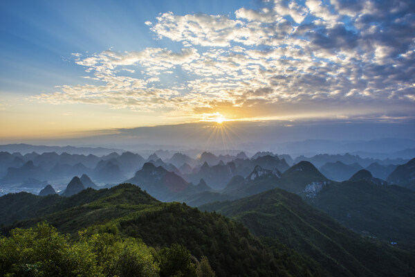 广西桂林尧山风景