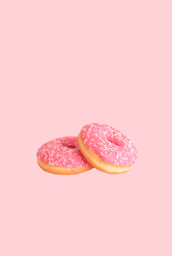 甜甜圈粉色背景图