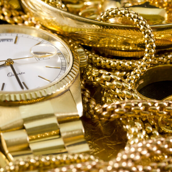 黄金手表与黄金饰品图片