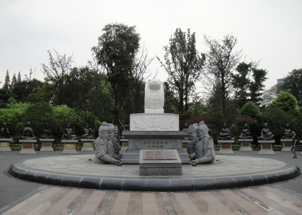 五代前蜀皇帝陵墓图片