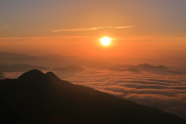 四川光雾山云海风景