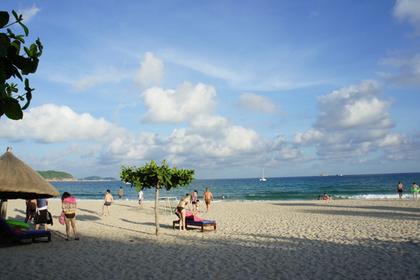 三亚的海滩图片