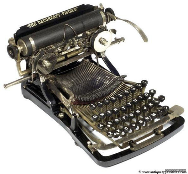 古老的欧洲早期打字机