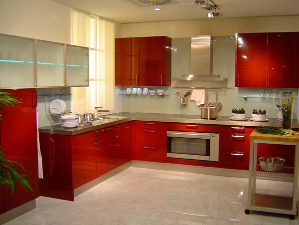 简约厨房红色橱柜装修设计效果图