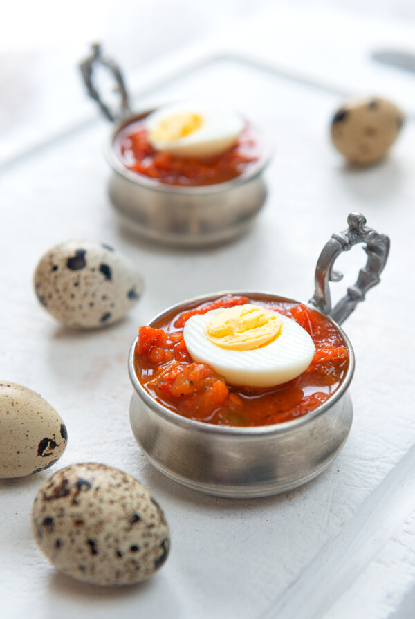 鹌鹑蛋与西红柿图片